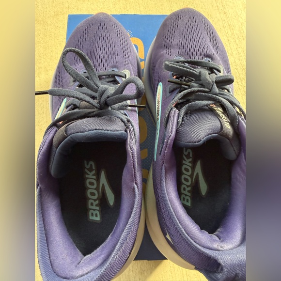 Brooks Blue Ribbon Peacoat Glycerin 22 Sneakers 9 Wide - Picture 9 of 11